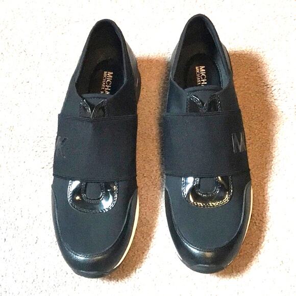 Michael Kors Black Patent and Elastic Trim Slip-on Shoe. 9M - Picture 1 of 4
